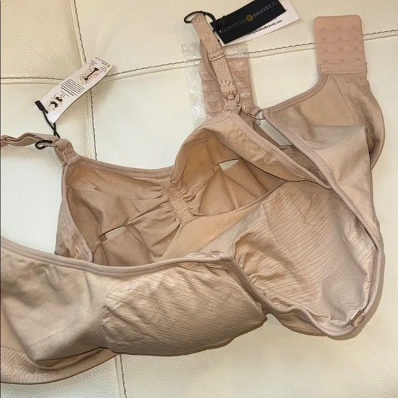 Kindred Bravely‎ Wash Wear Spare Pumping Bra